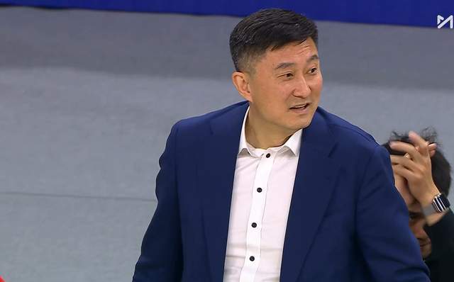 开云体育入口-虽败犹荣！广东遭3杀无缘4强，4位小将抢眼，杜锋依旧赢得未来